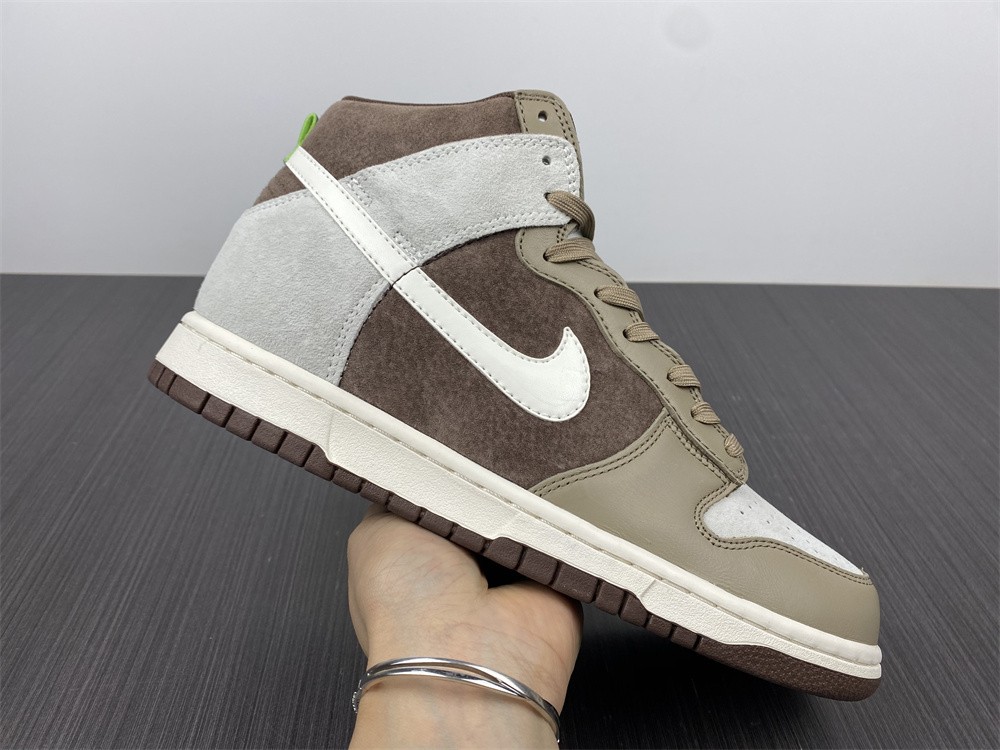 from Nike SB Dunk High Chocolate DH5348-100