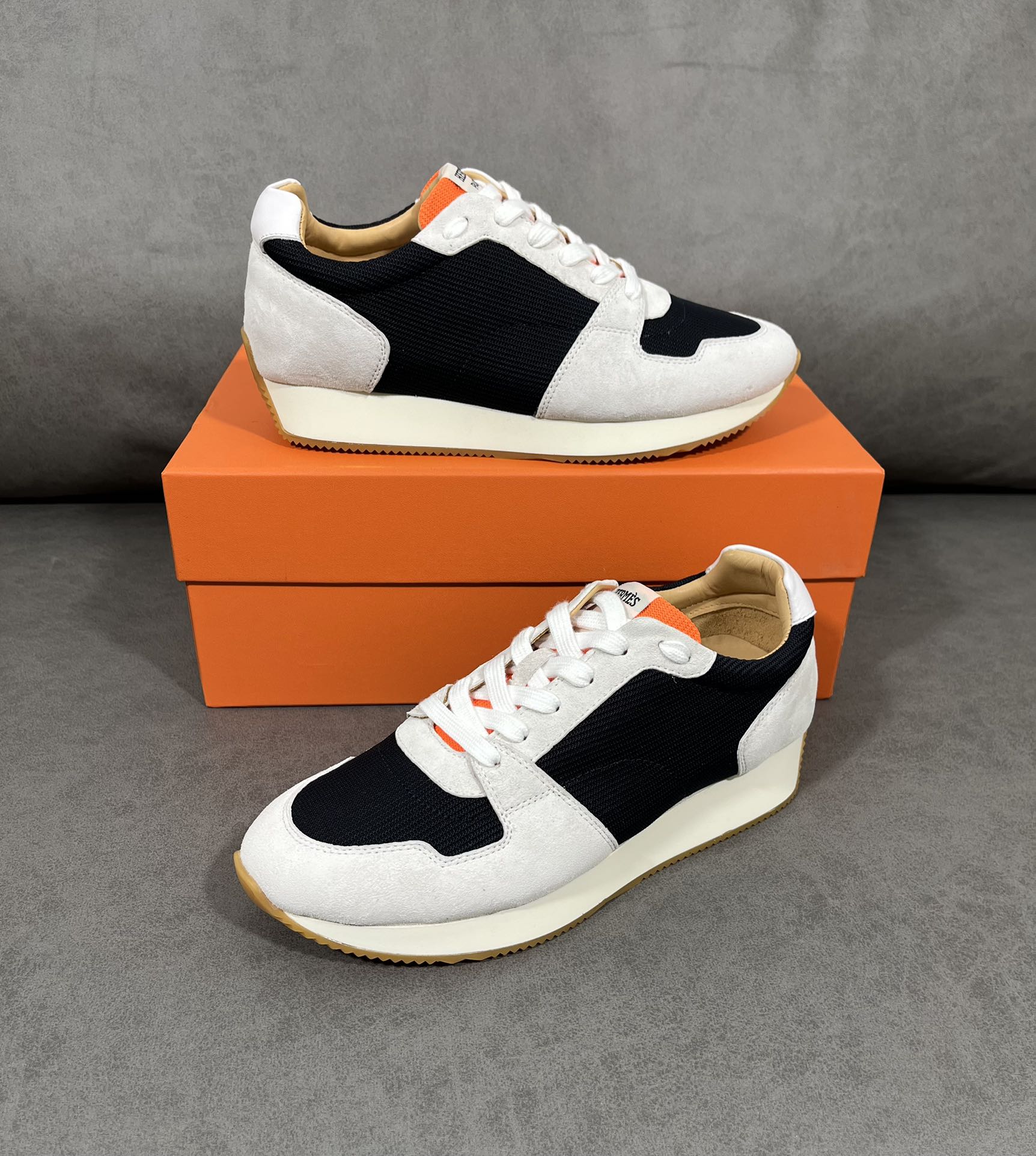 Men H*ermes Top Sneaker