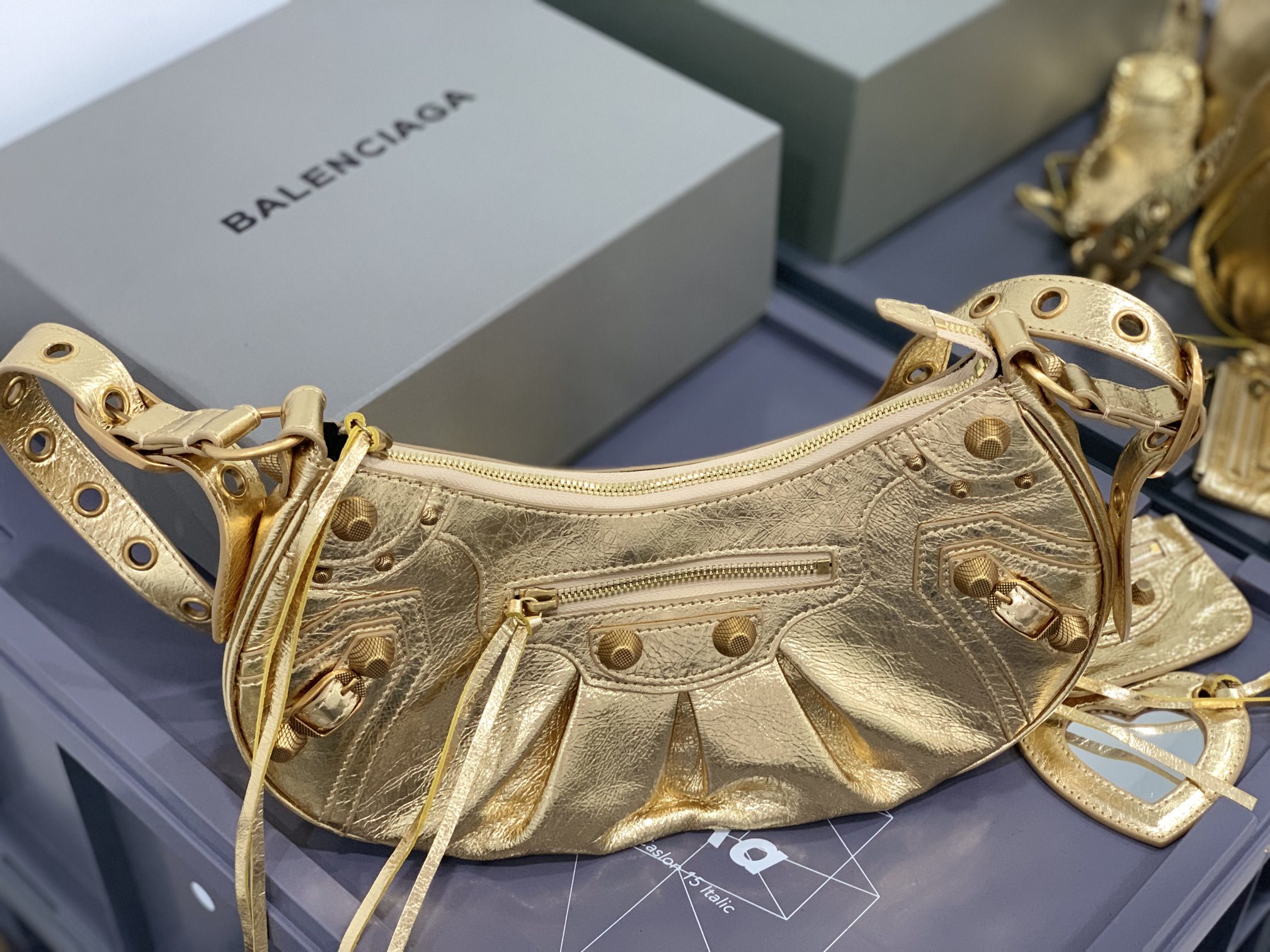 B*alenciaga Bag Top Quality 33x16x8.4cm