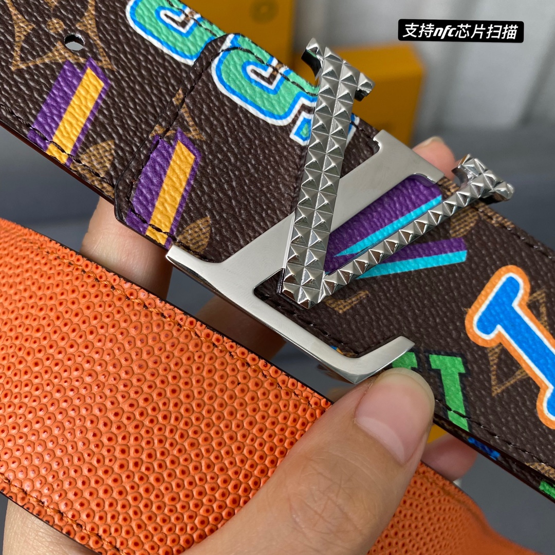 L*ouis V*uitton Belts Top Version