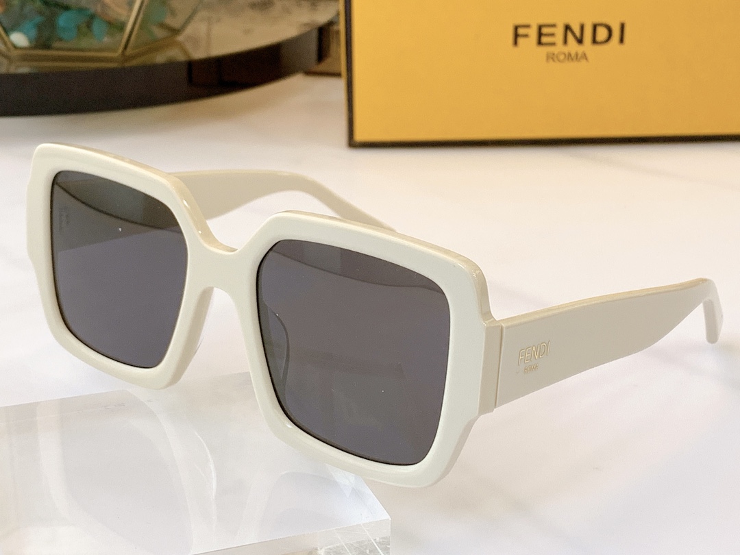 F*endi Glasses Top