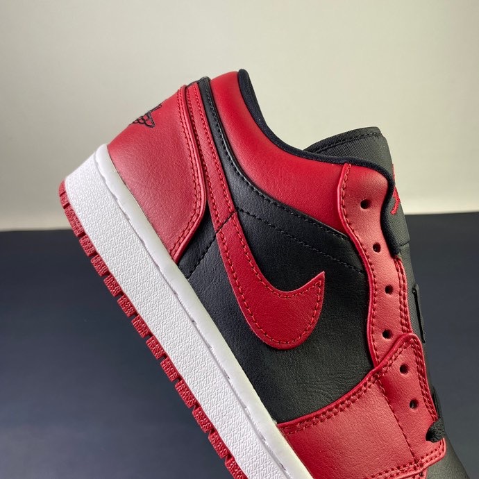 Air Jordan 1 Low