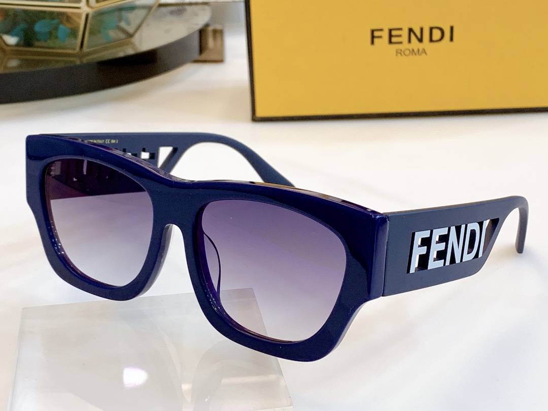 F*endi Glasses Top