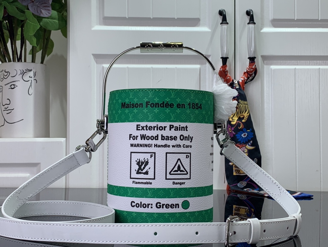 L*ouis V*uitton Bag Top Quality 13.5*17*7CM