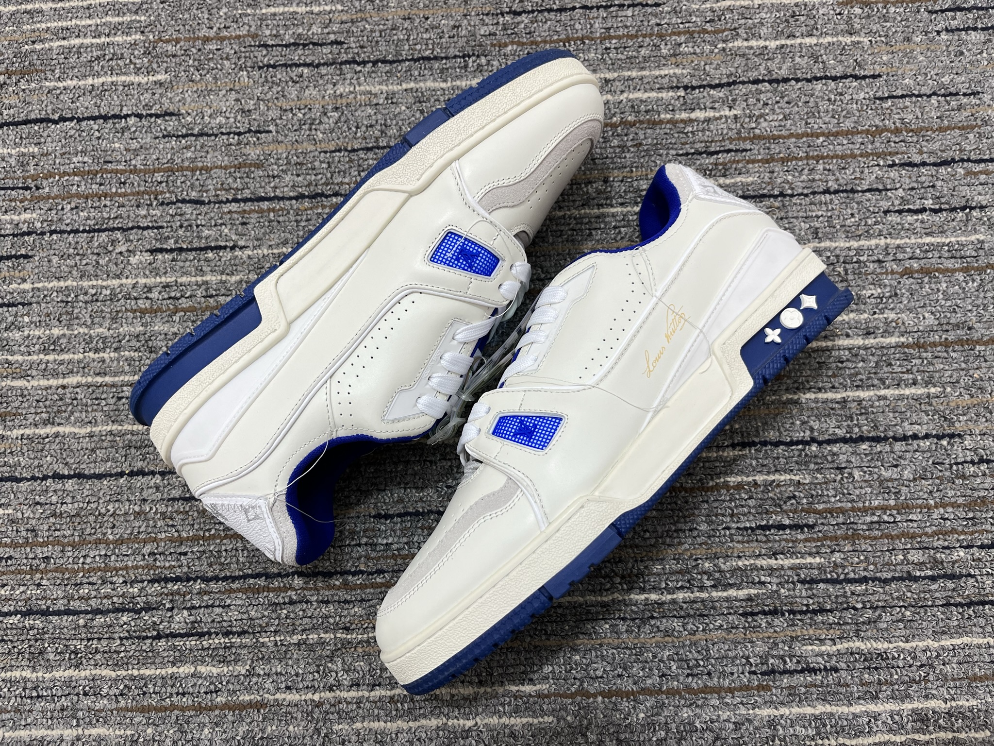 Men L*ouis V*uitton Top Sneaker