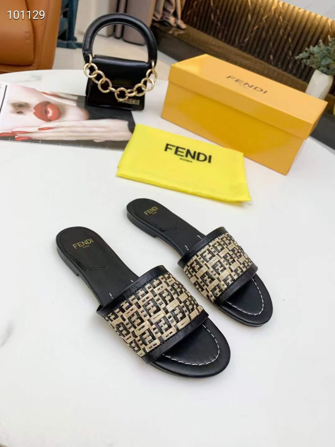 Women F*endi Top Sandals