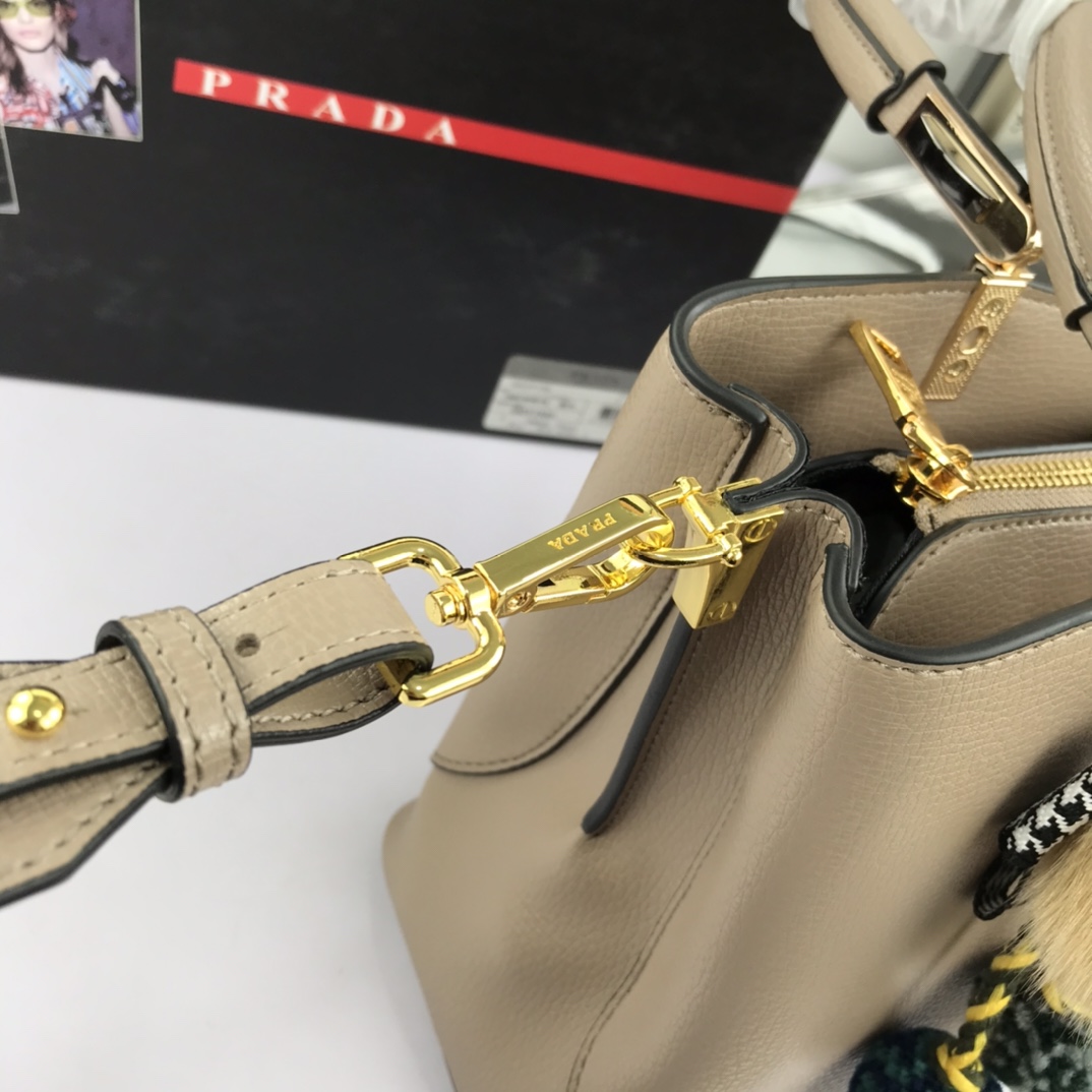 P*rada Top Bag 30*22*12cm