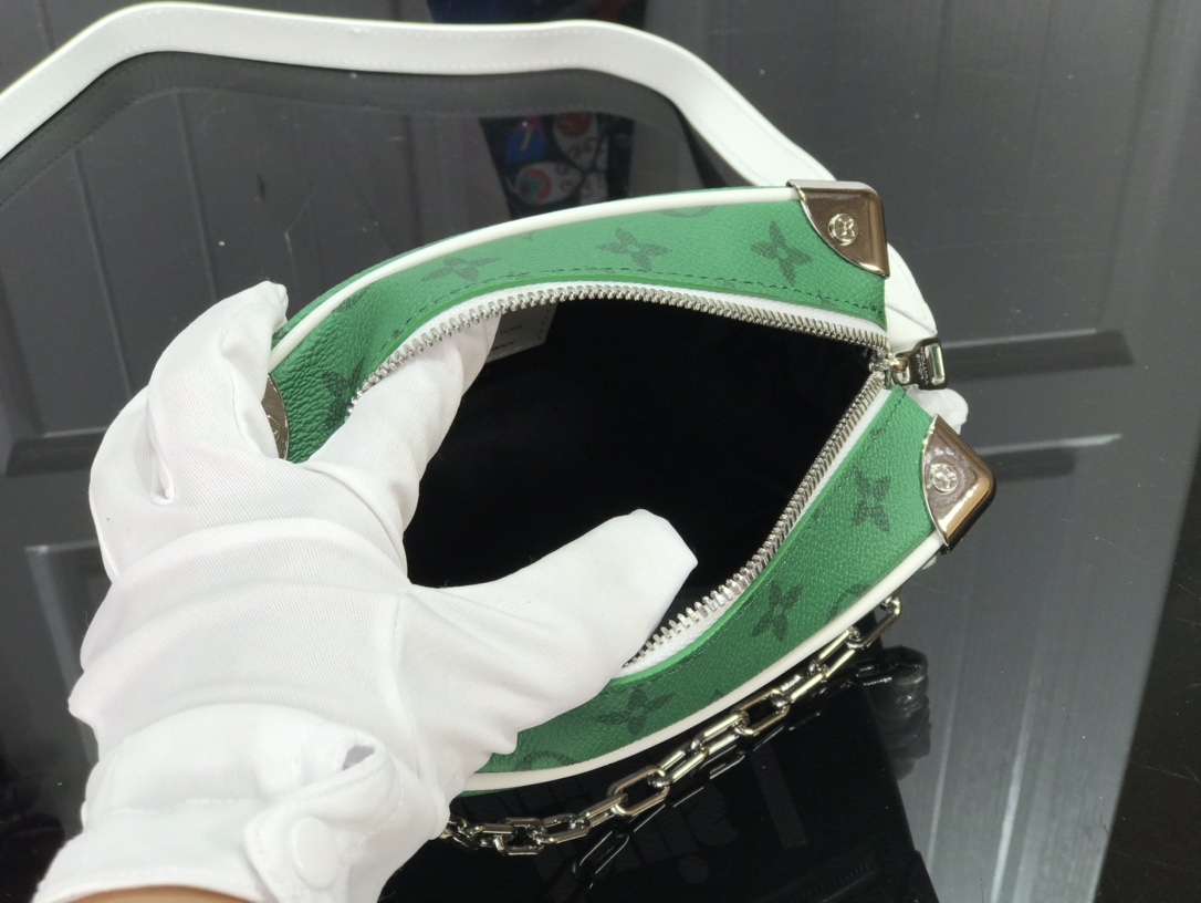 L*ouis V*uitton Top Bag 18.5*13*8cm