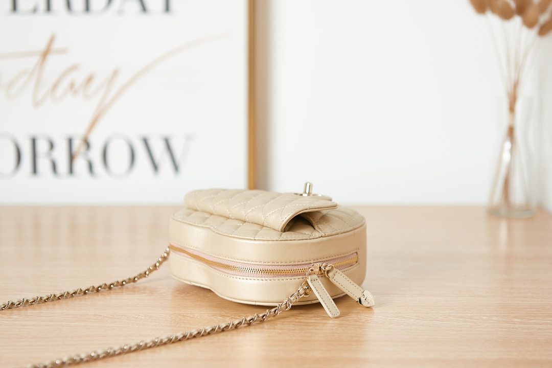 C*hanel Top Bag 18*16.5*6.5CM