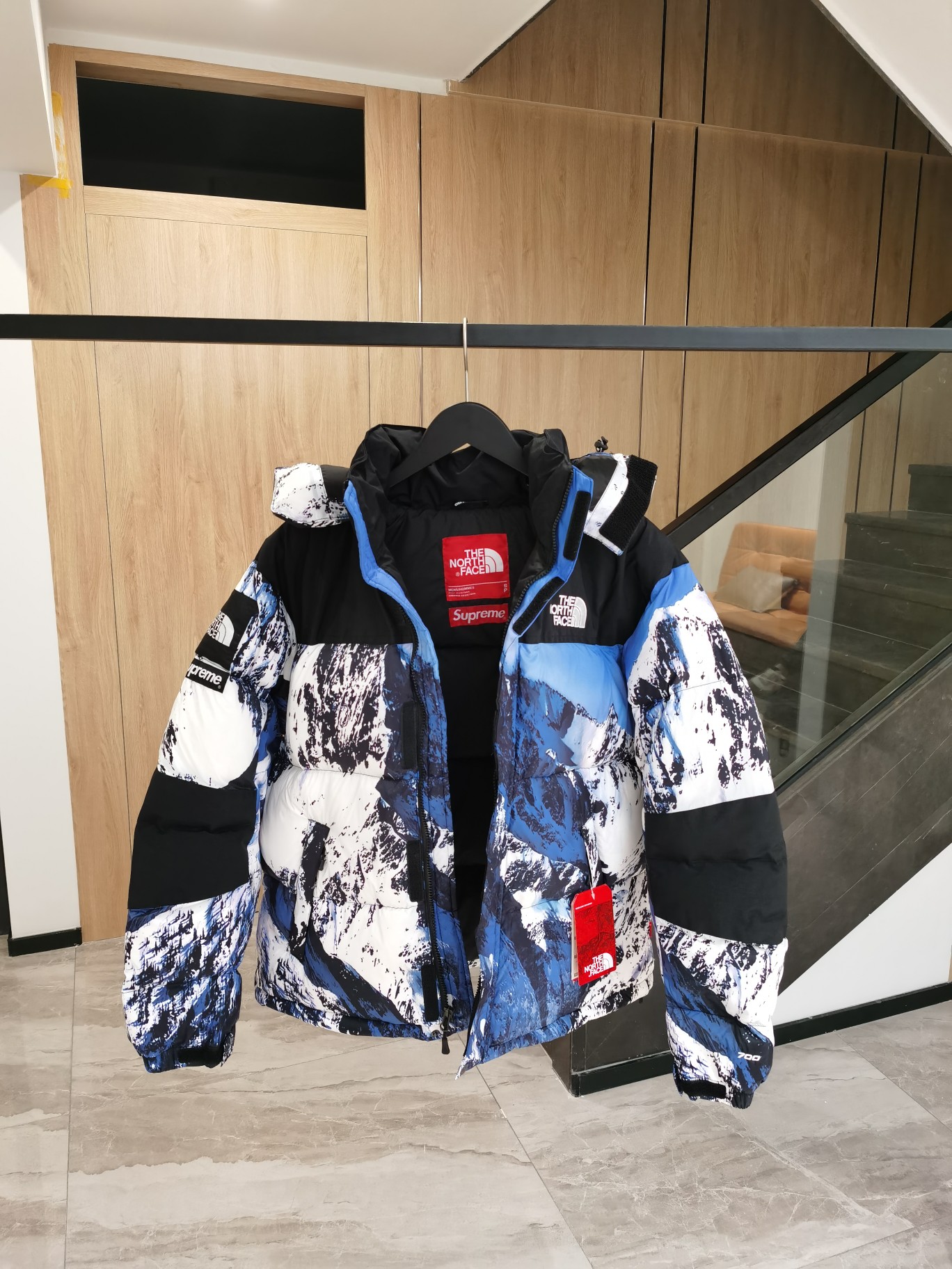 Men Jacket/Sweater Top Quality