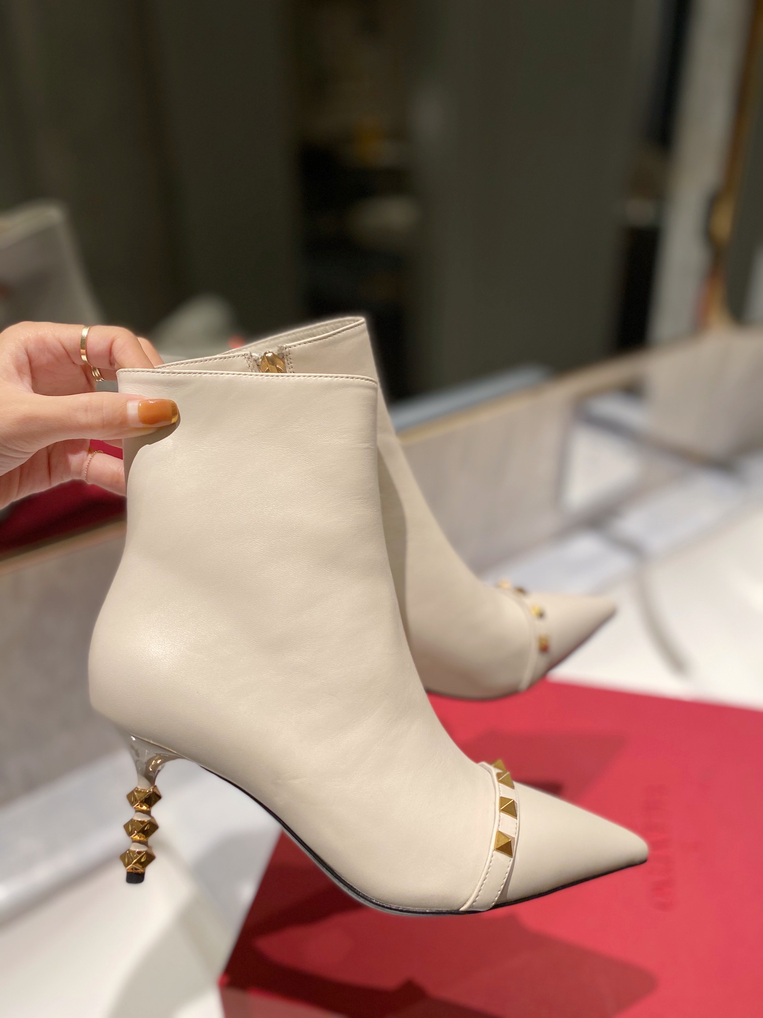 Women ๐*๐ด๐ฟ๐ธ๐๐๐ผ๐๐ Top Sneakers