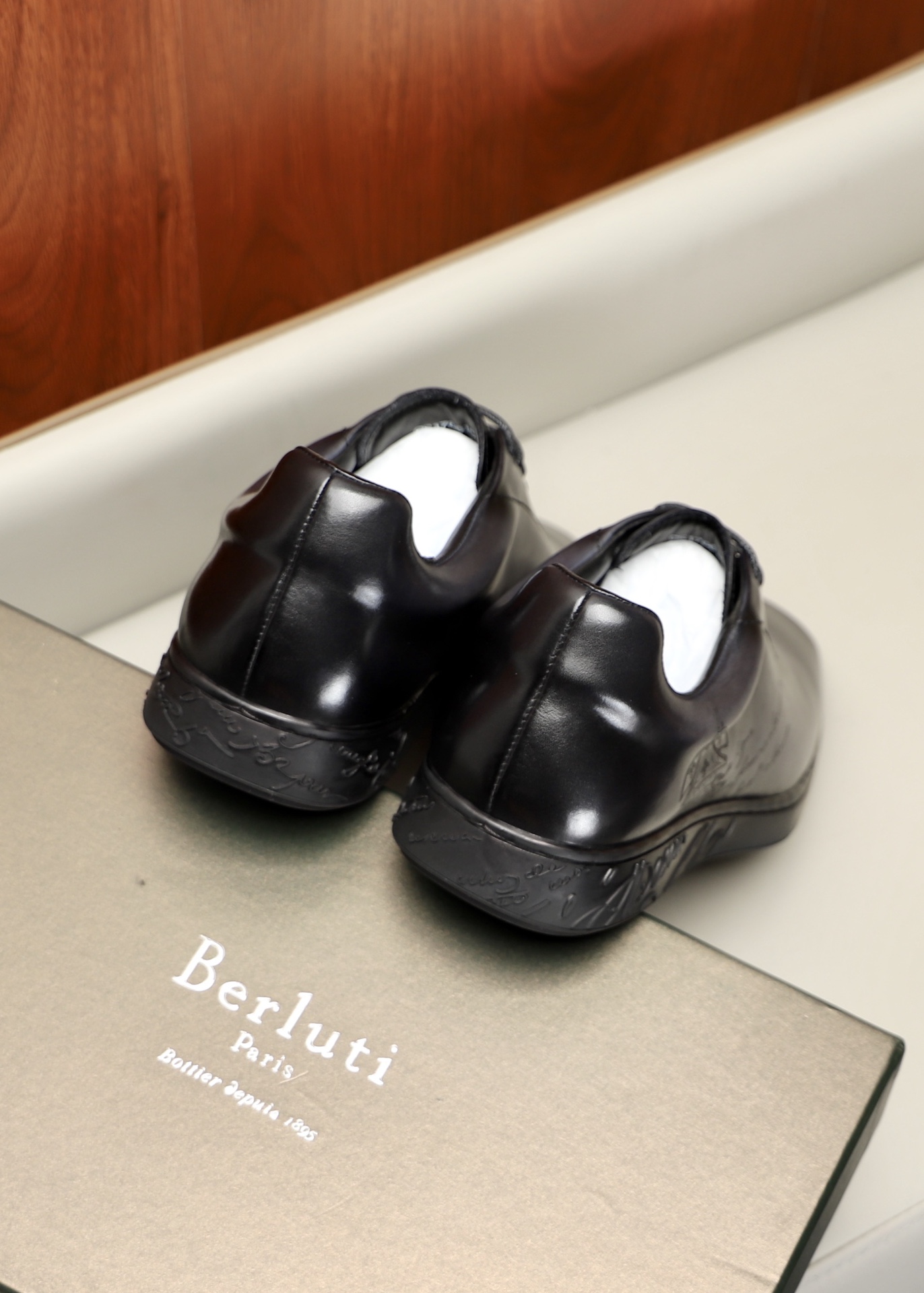 Men B*erluti Top Loafer