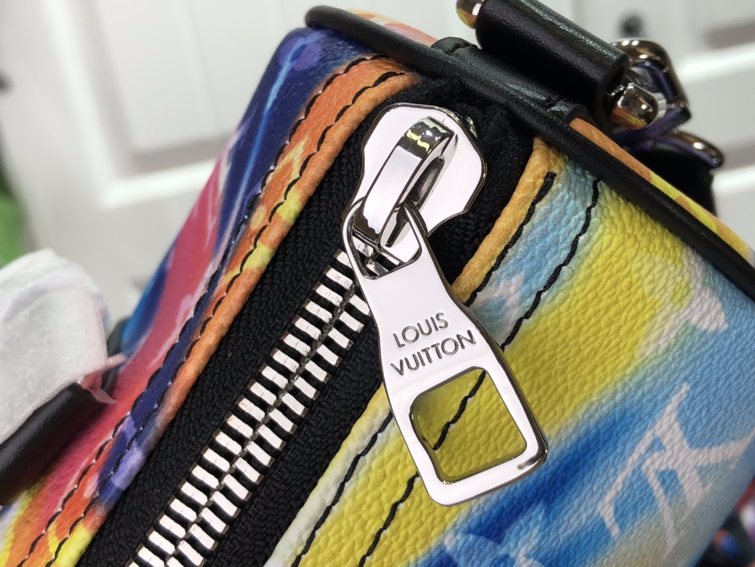 L*ouis V*uitton Top Bag 21*12*9cm