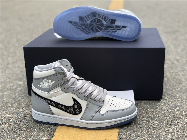 Air Jordan 1 Retro High D*ior CN8607-002