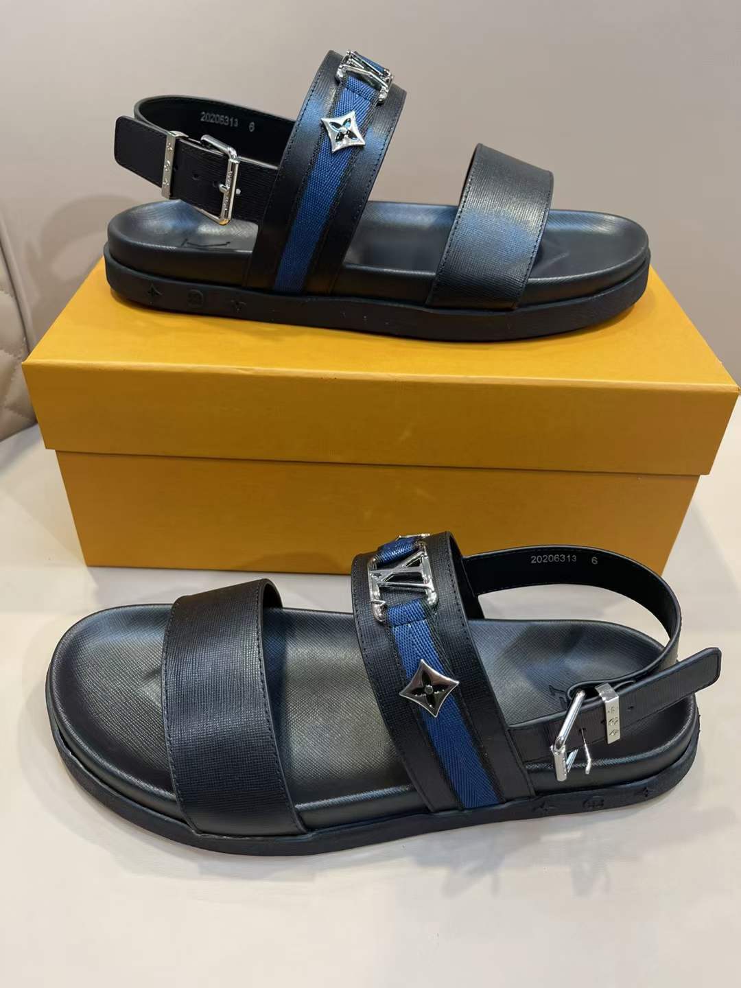 Men L*ouis V*uitton Top Sandals