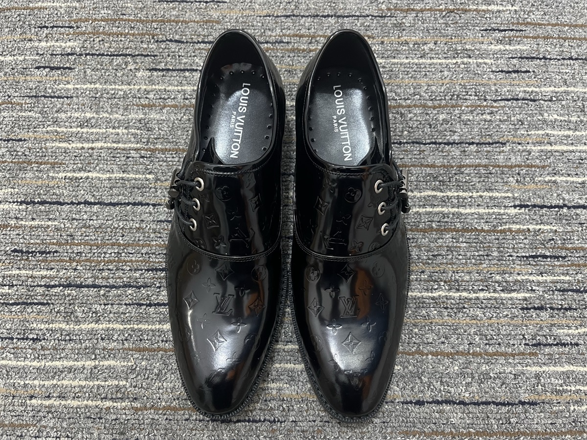 Men L*ouis V*uitton Top Sneaker