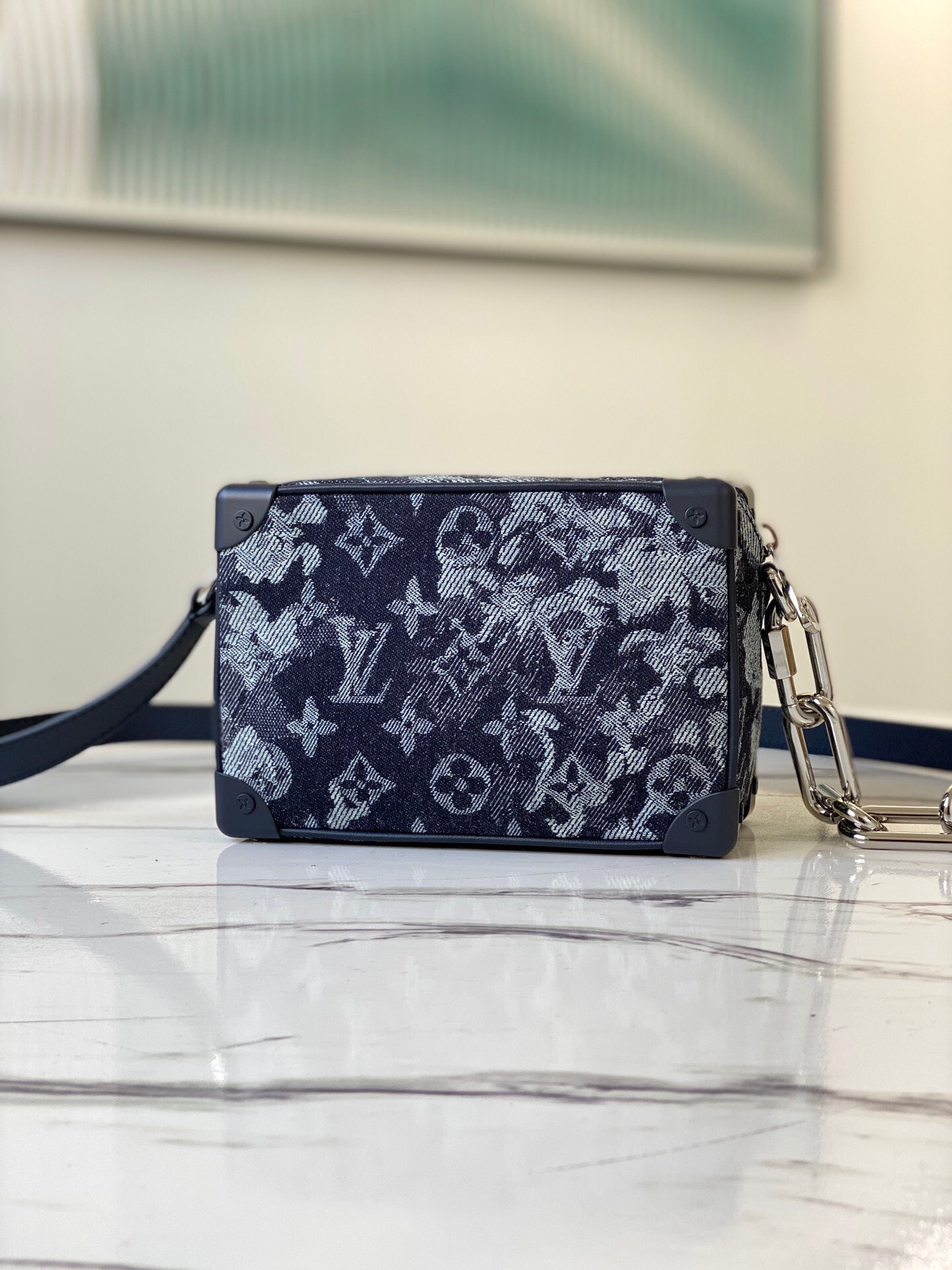 L*ouis V*uitton Top Bag 18.5 x 13 x 8 cm