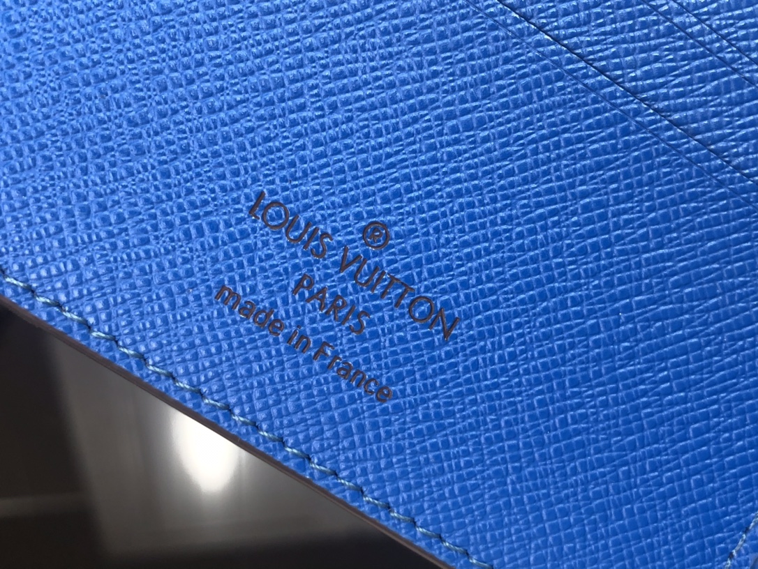 L*ouis V*uitton Bag Top Quality 11.5*9*1.5CM