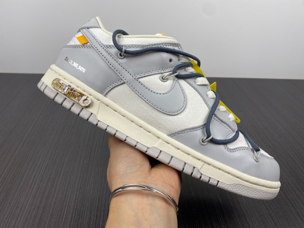 from O*ff-W*hite x Nike Dunk Low