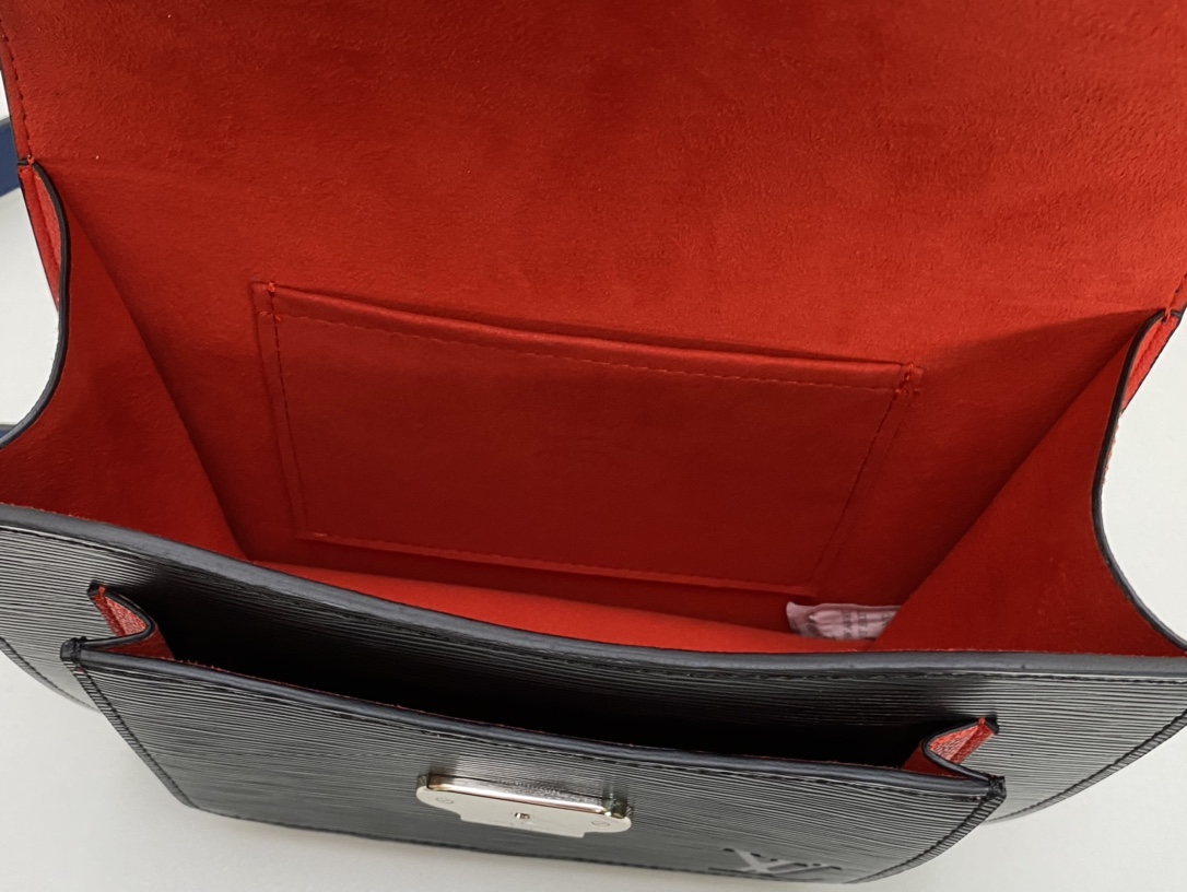 L*ouis V*uitton Bag Top Quality 22*18*9CM