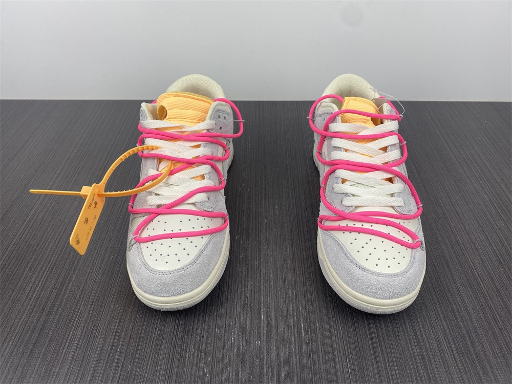 from O*ff-W*hite x Nike Dunk Low