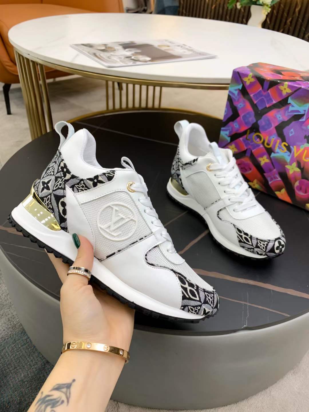 Women L*ouis V*uitton Run Away Top Sneaker