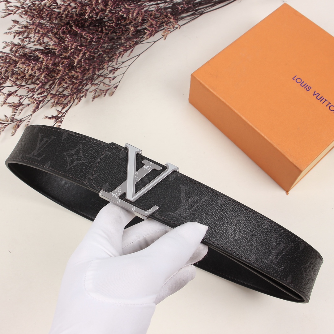 L*ouis V*uitton Belts Top Version