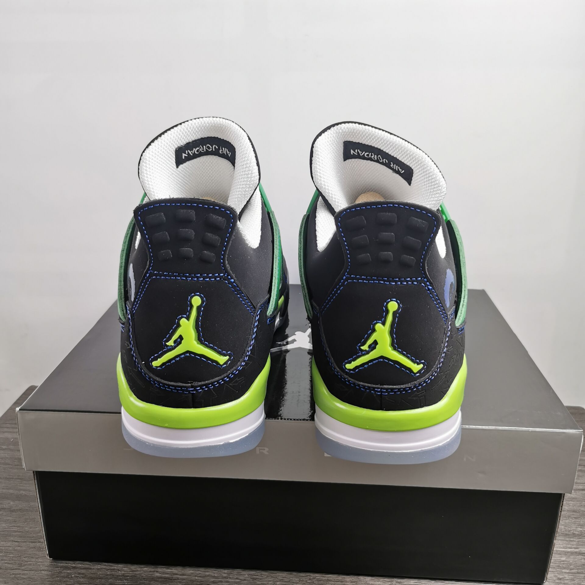Air Jordan 4 Doernbecher 308497-015