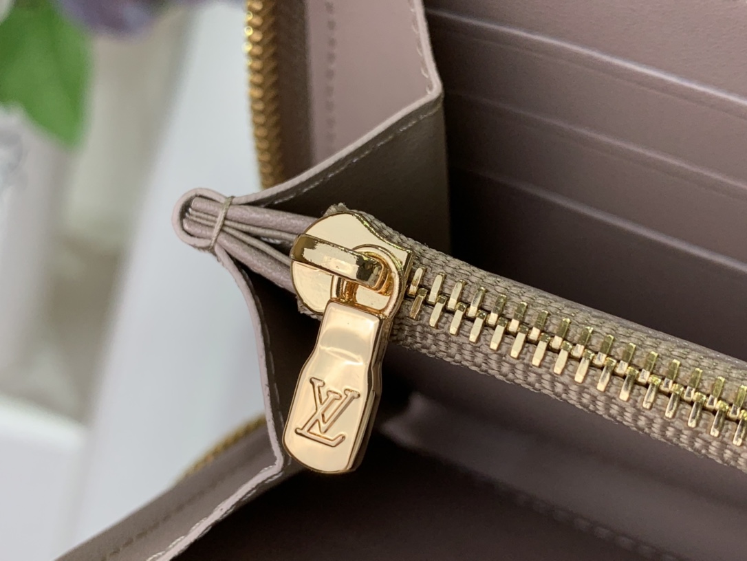 L*ouis V*uitton Bag Top Quality 19.5*10.5*2.5cm