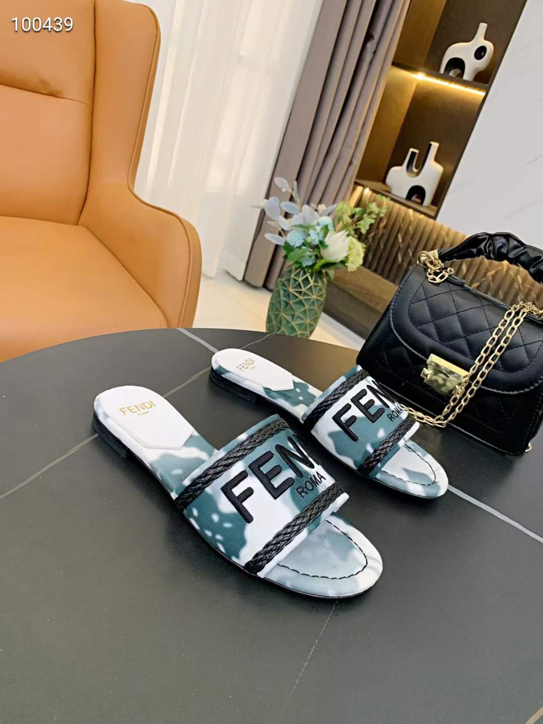 Women F*endi Top Sandals