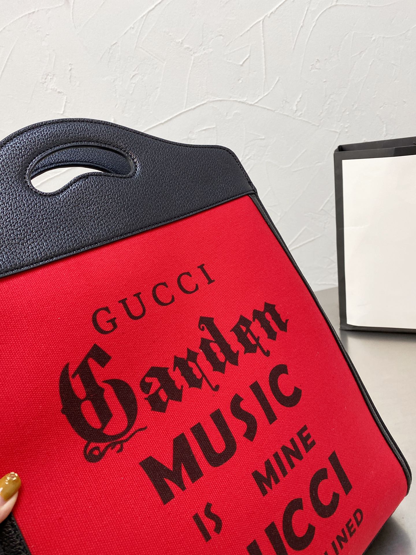 G*ucci Bag Top Quality 33*32CM