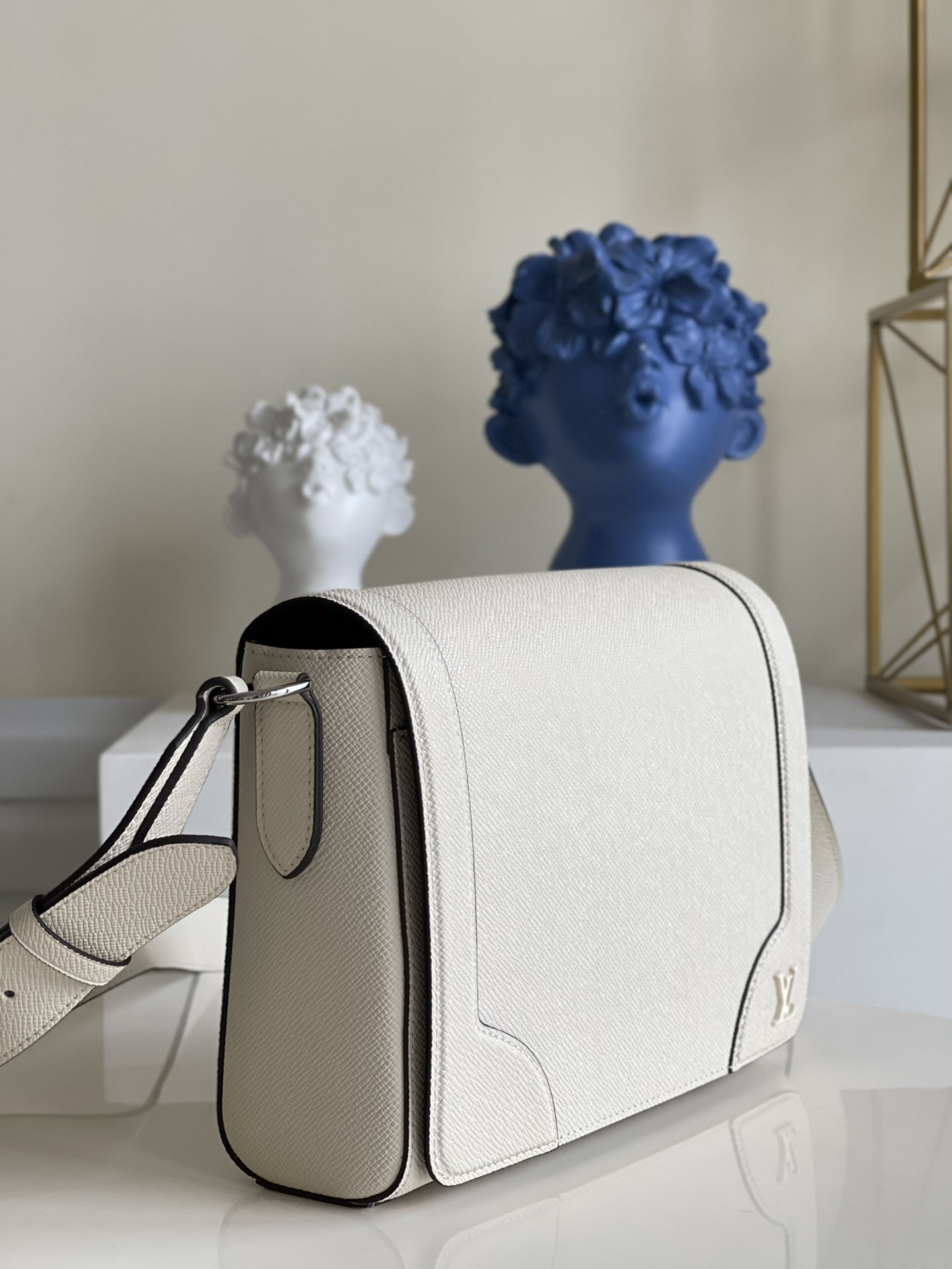 L*ouis V*uitton Bag Top Quality 28.3*18.3*4.3CM