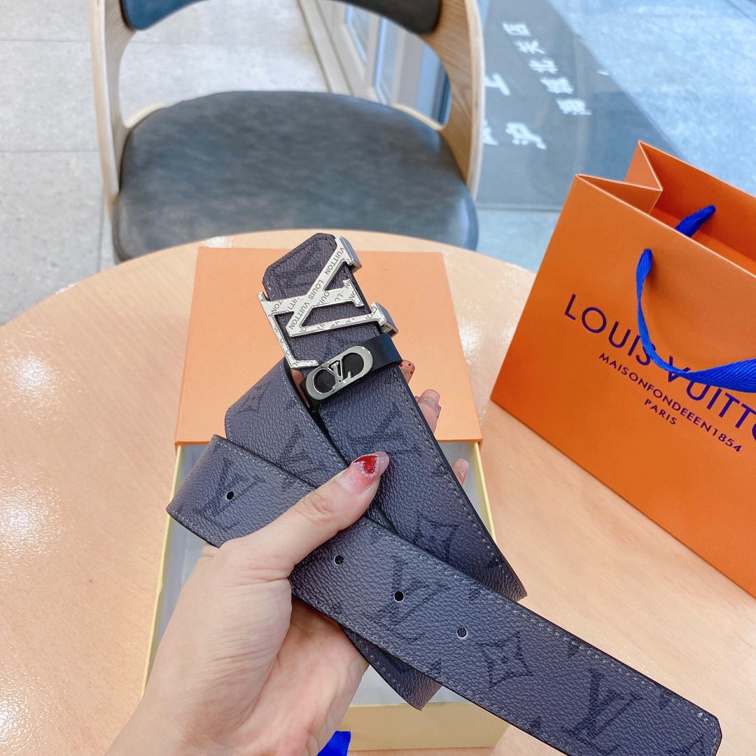 L*ouis V*uitton Belts Top Version