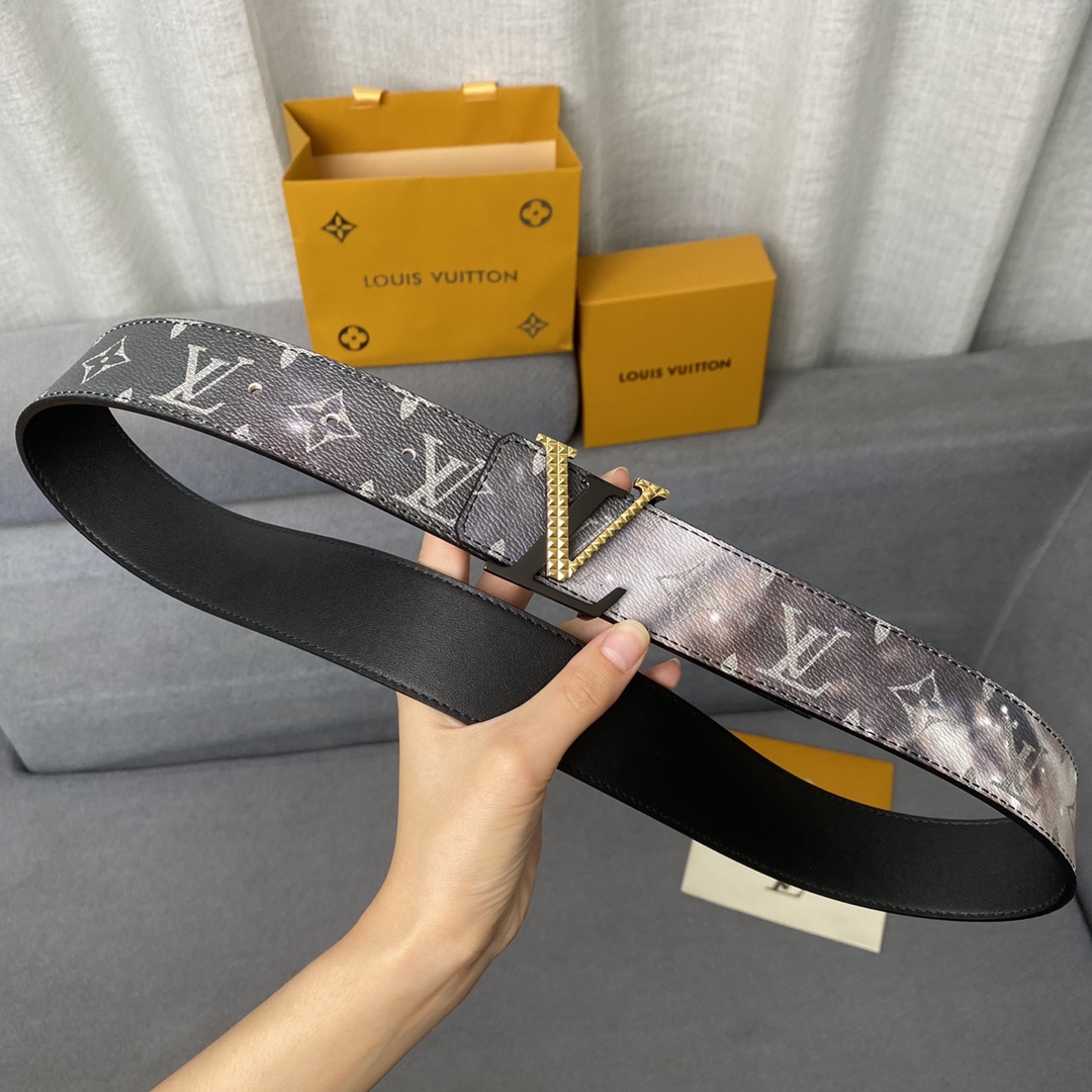 L*ouis V*uitton Belts Top Version