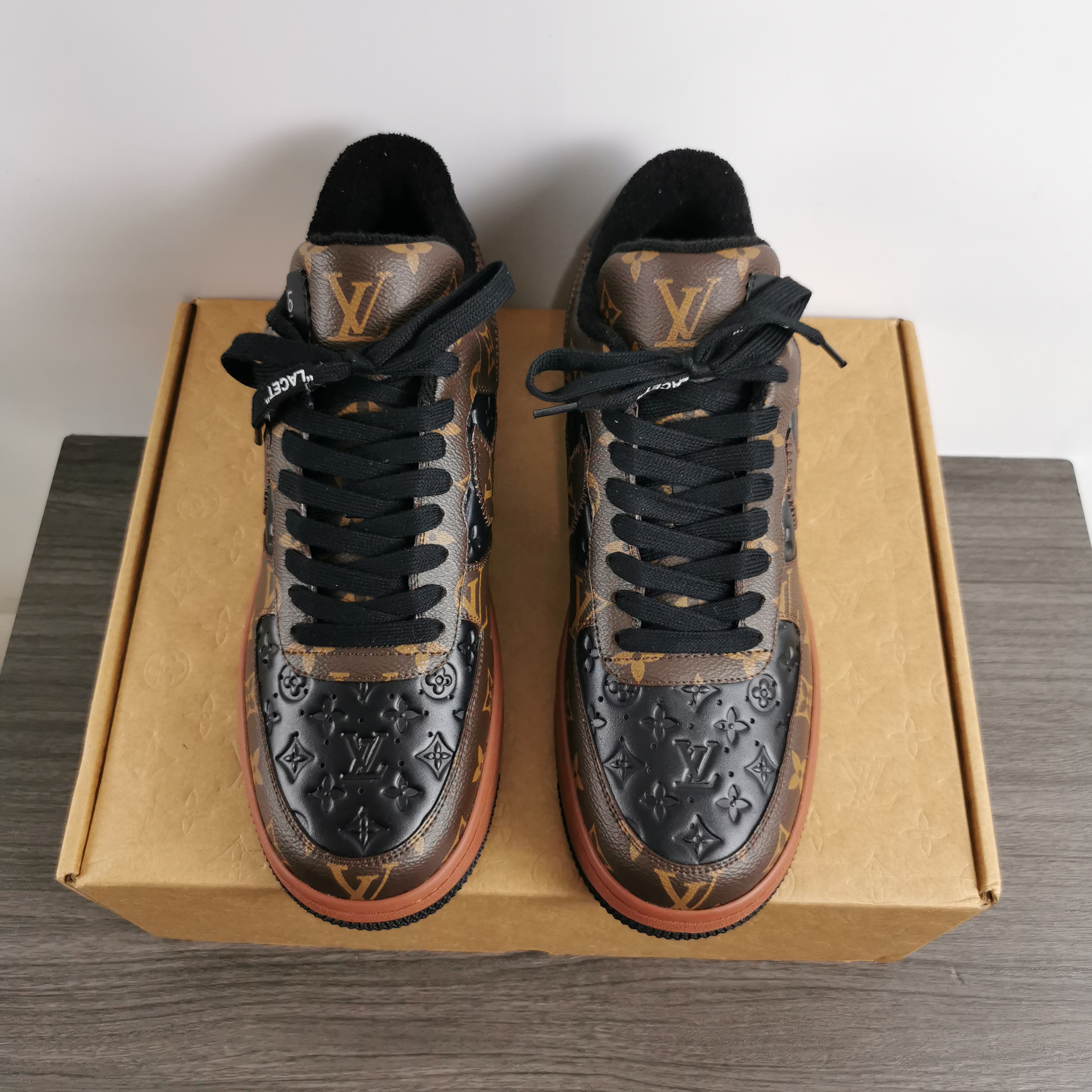 from O*ff-W*hite x Nike Air Force 1 x L*V Low