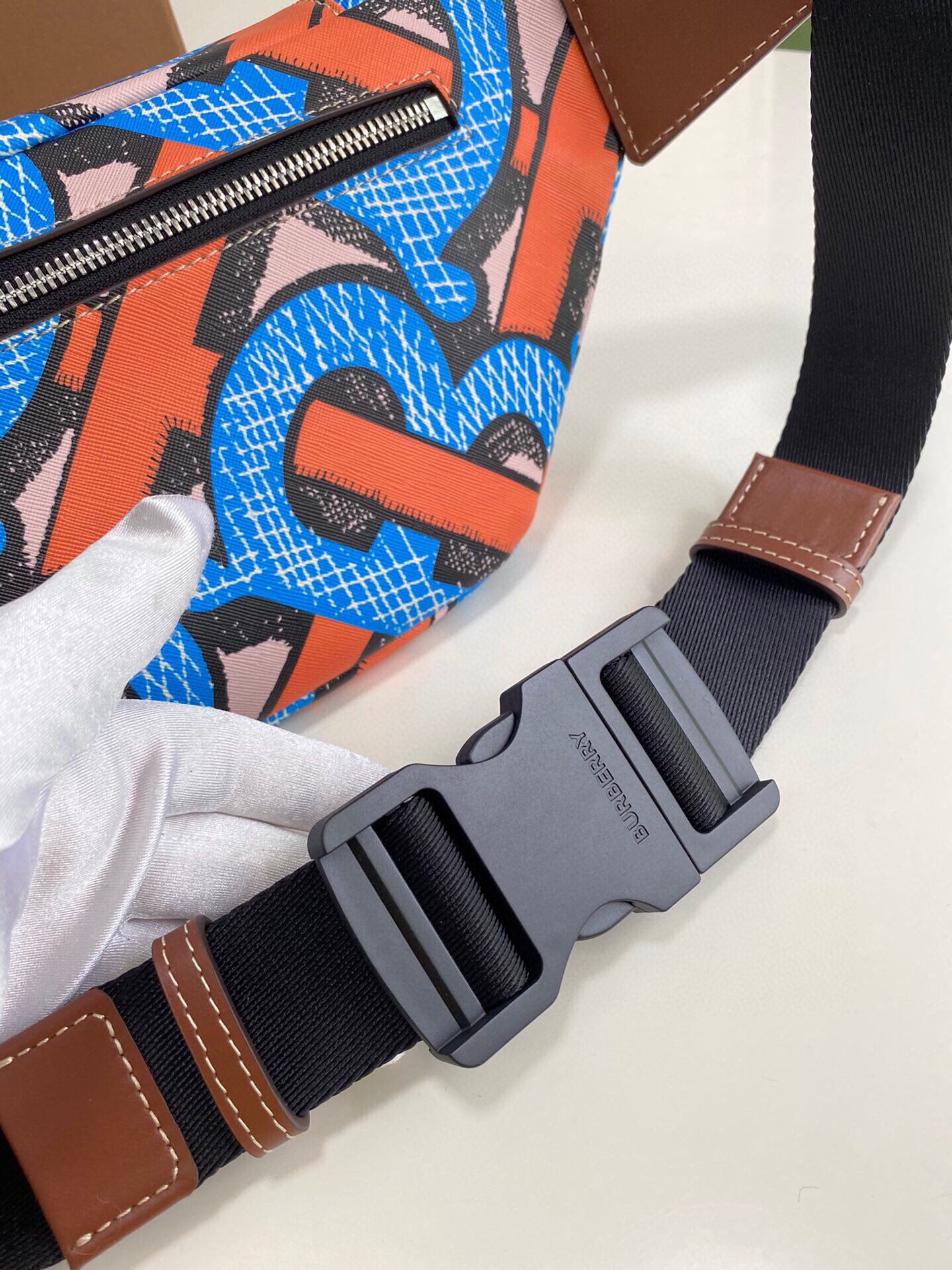 B*urberry Bag Top Quality 31 x 7.5 x 16cm