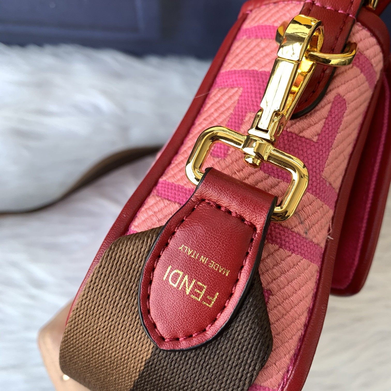 F*endi Top Bag 26*14*4cm