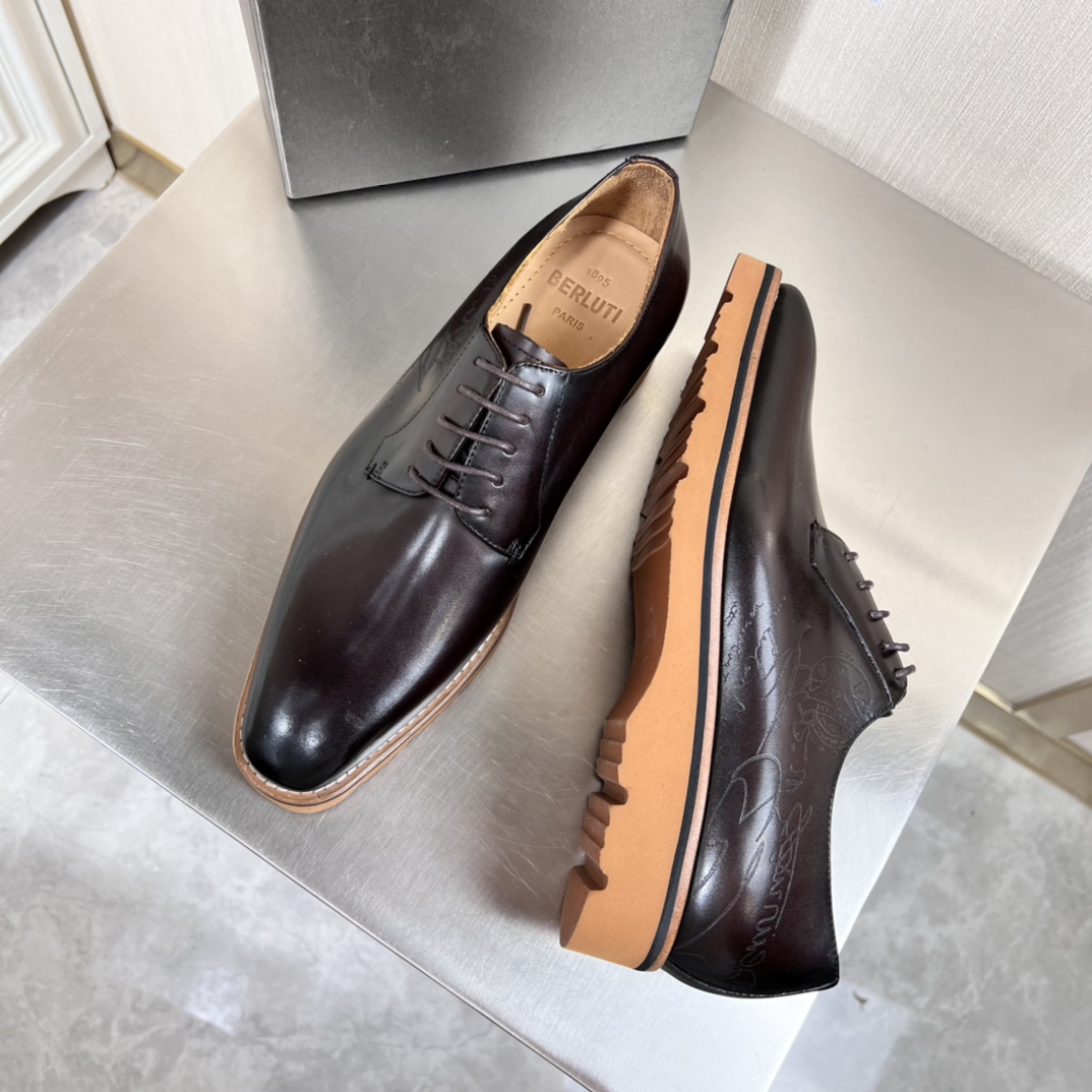 Men B*erluti Top Loafer