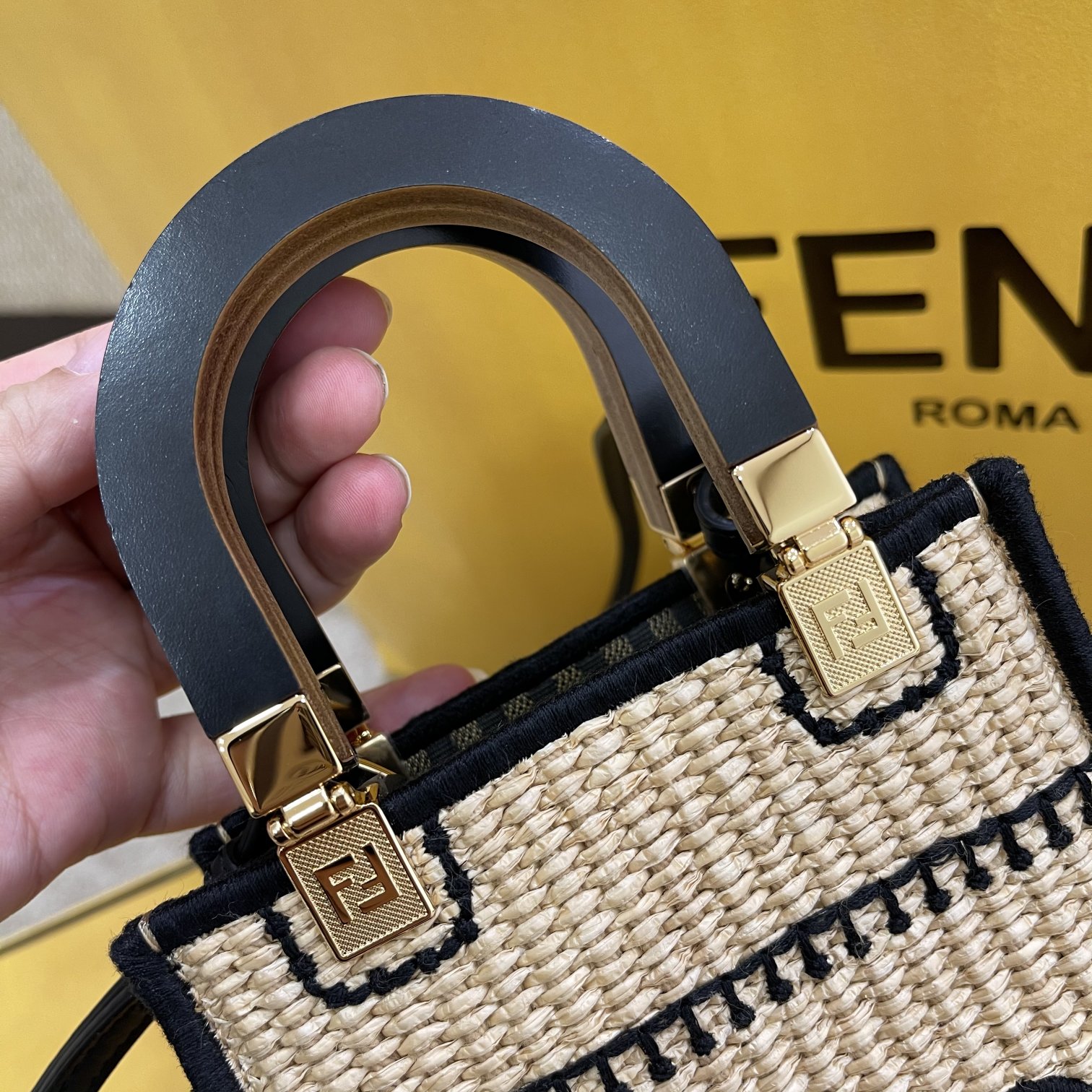 F*endi Bag Top Quality 13*6.5*18cm