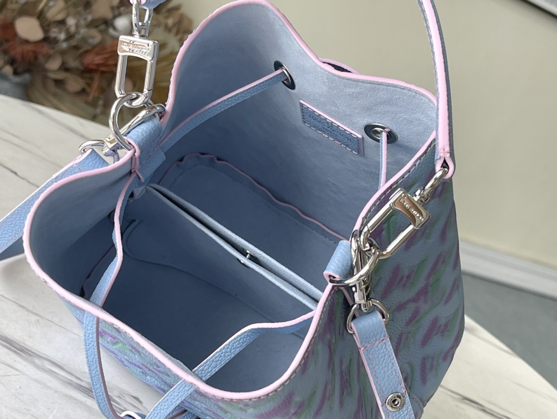 L*ouis V*uitton Top Bag 20*20*13cm