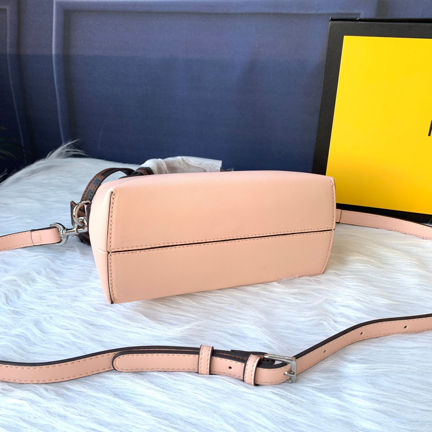 F*endi Top Bag 21*12.5*9.5cm