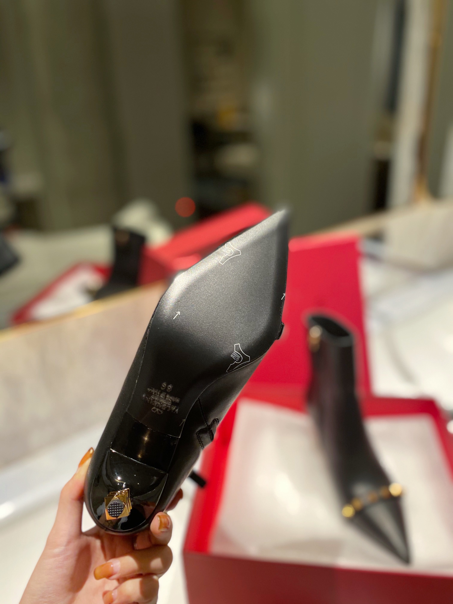 Women ๐*๐ด๐ฟ๐ธ๐๐๐ผ๐๐ Top Sneakers