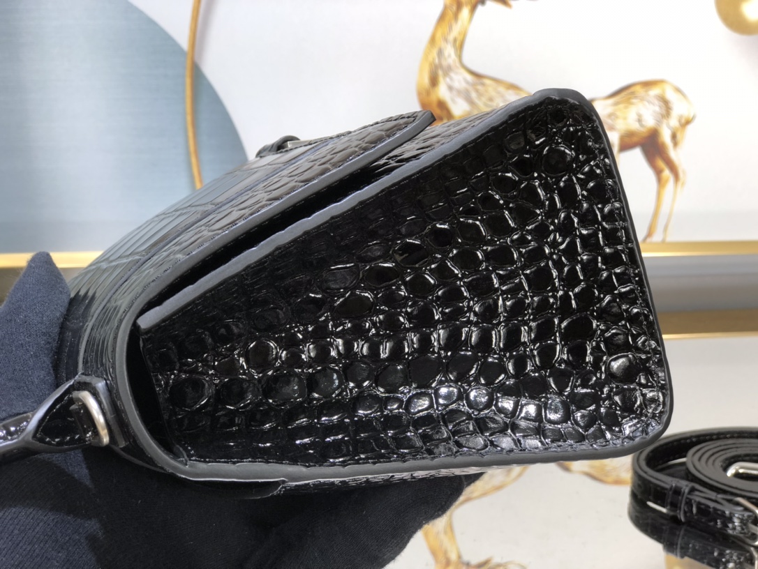 B*alenciaga Bag Top Quality