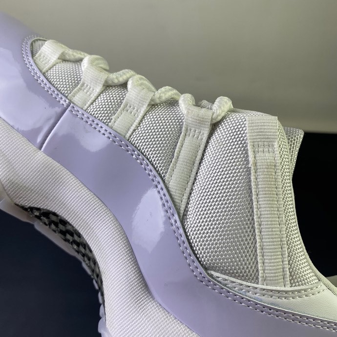 Air Jordan 11 Low WMNS PURE VIOLET AH7860-101