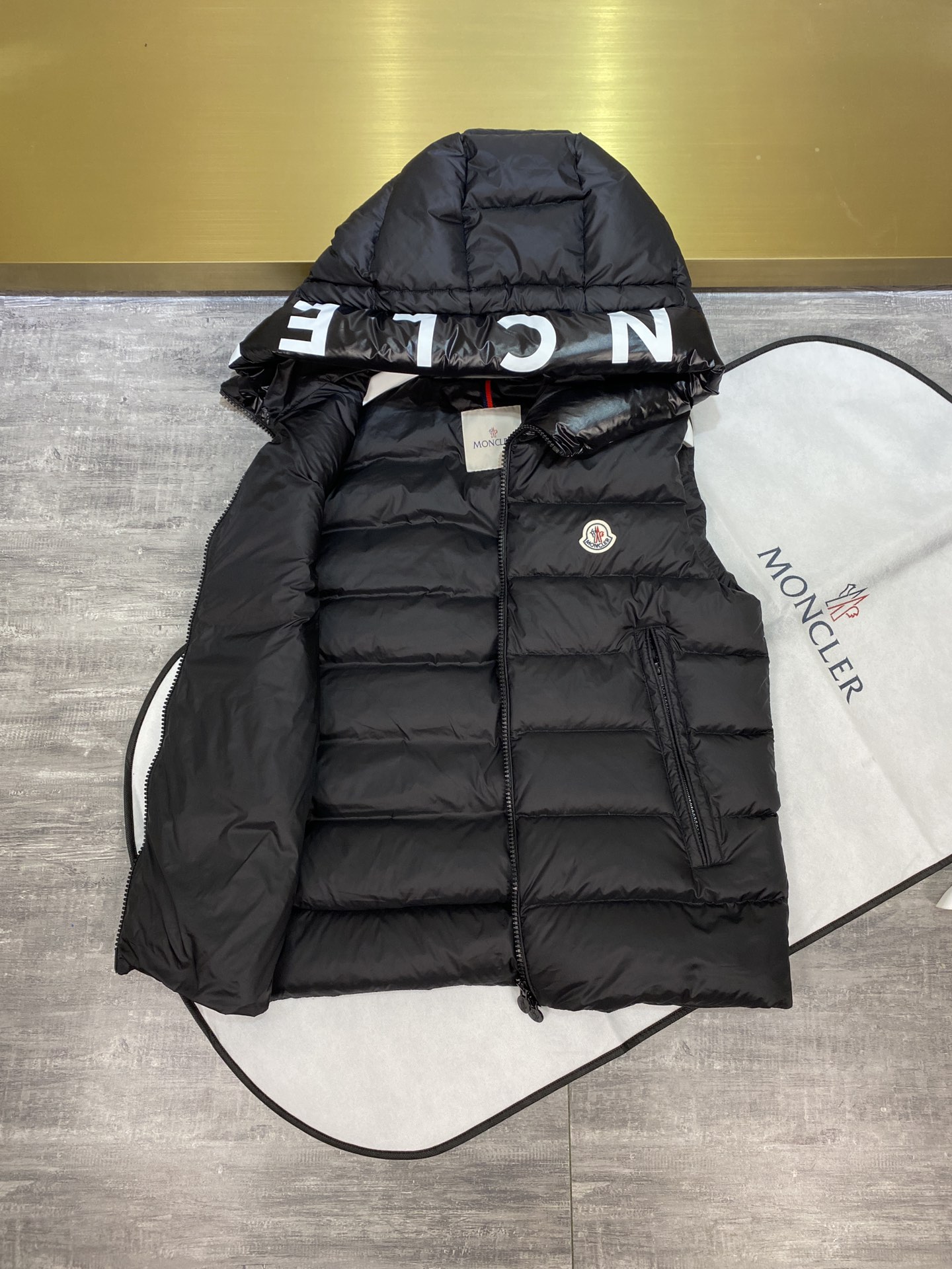 Women Jacket/Sweater Top Quality