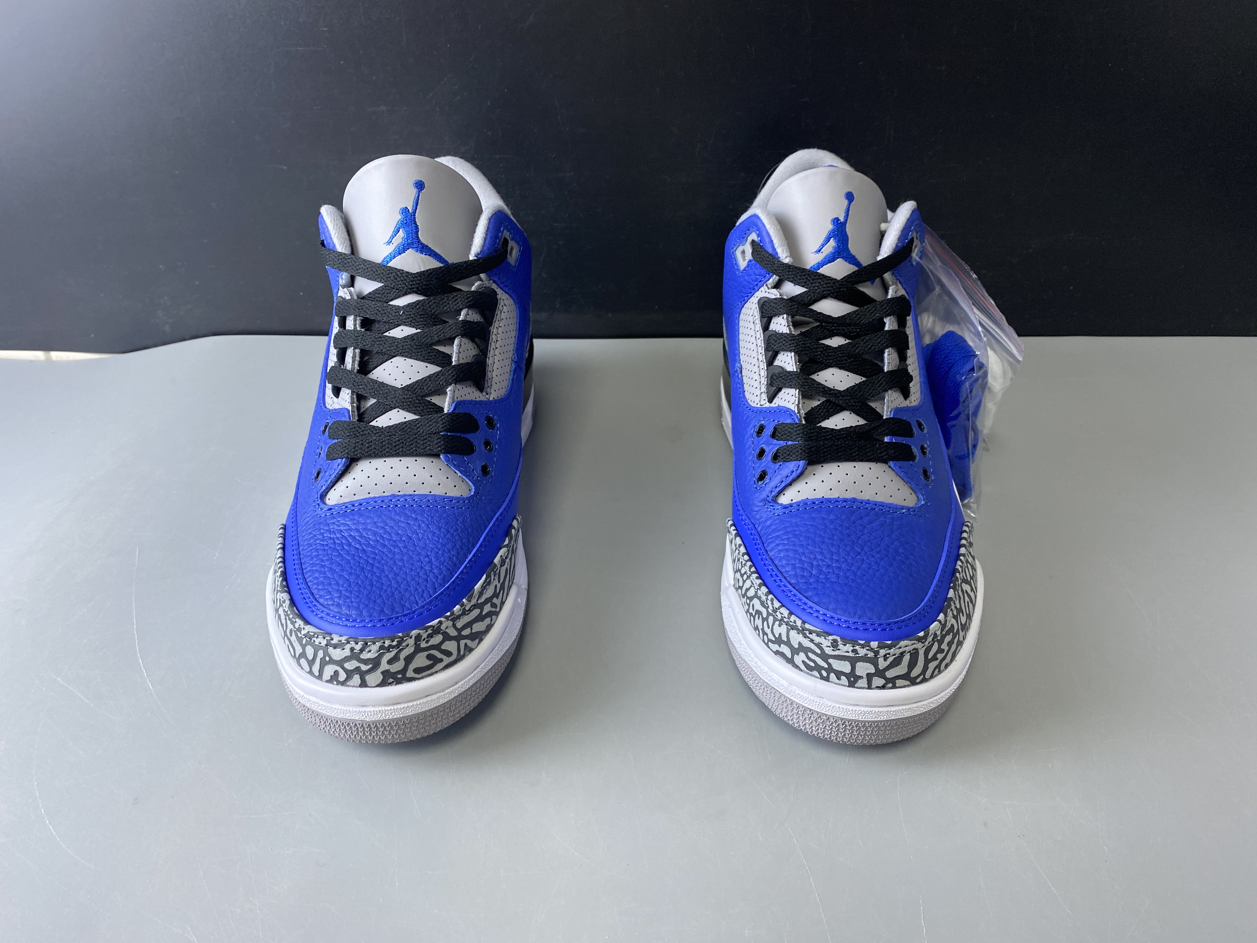 Air Jordan 3 WMNS Varsity Royal CT8532-400