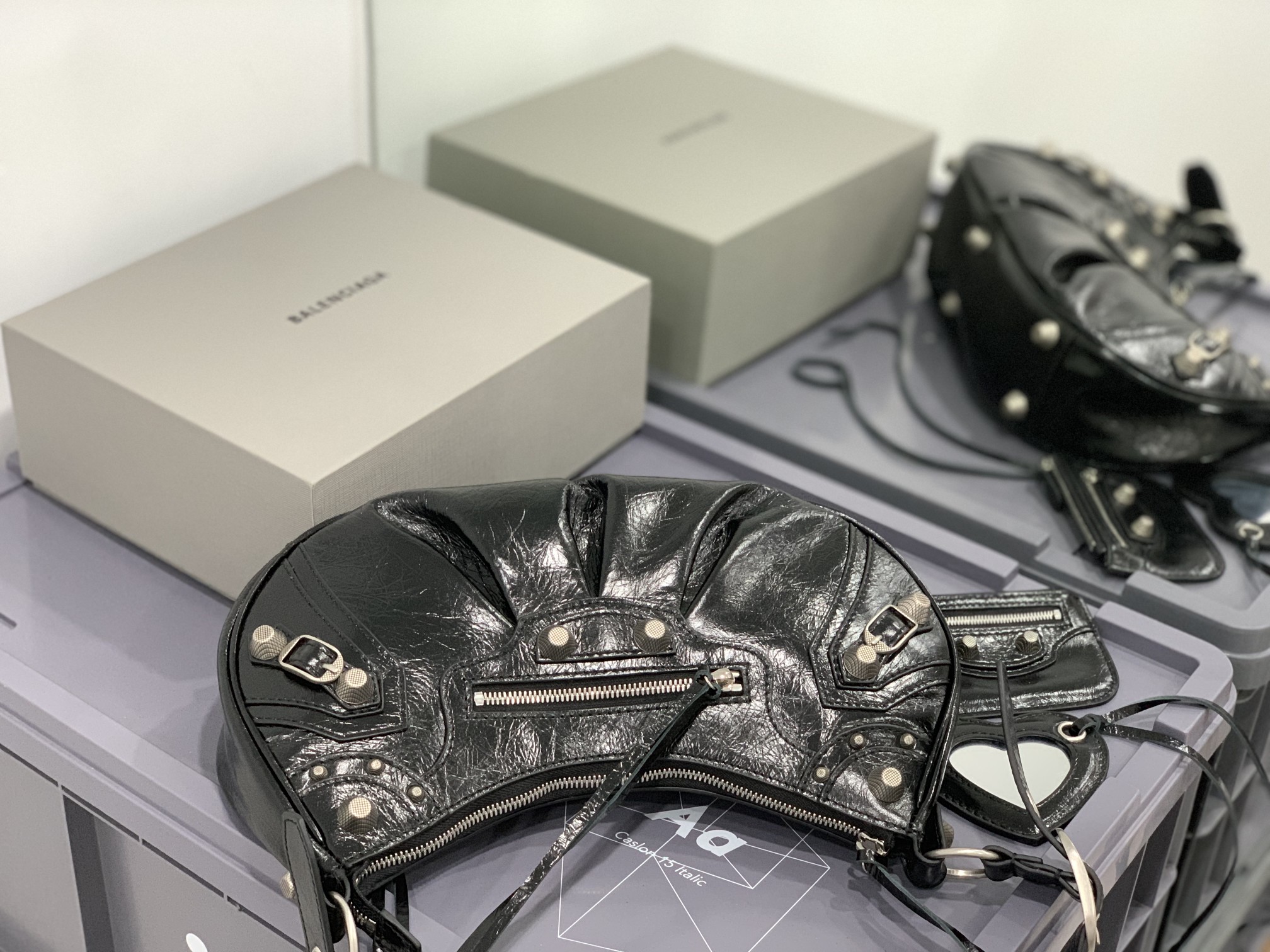 B*alenciaga Bag Top Quality 33x16x8.4cm