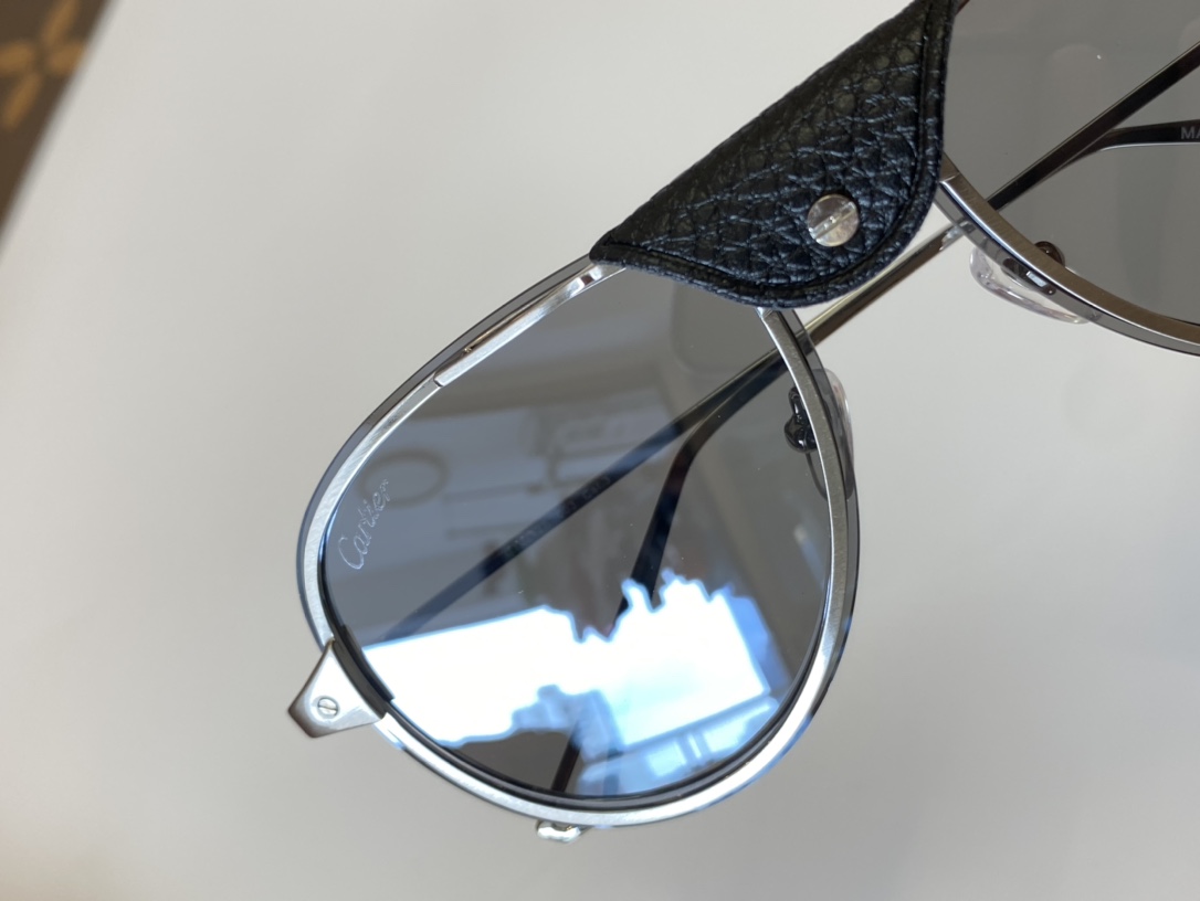 C*artier Glasses Top