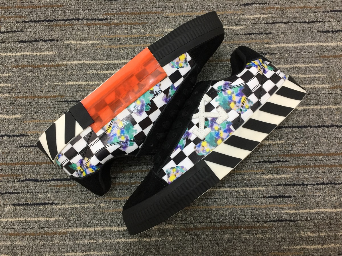 Men Women Off W*hite Top Sneaker