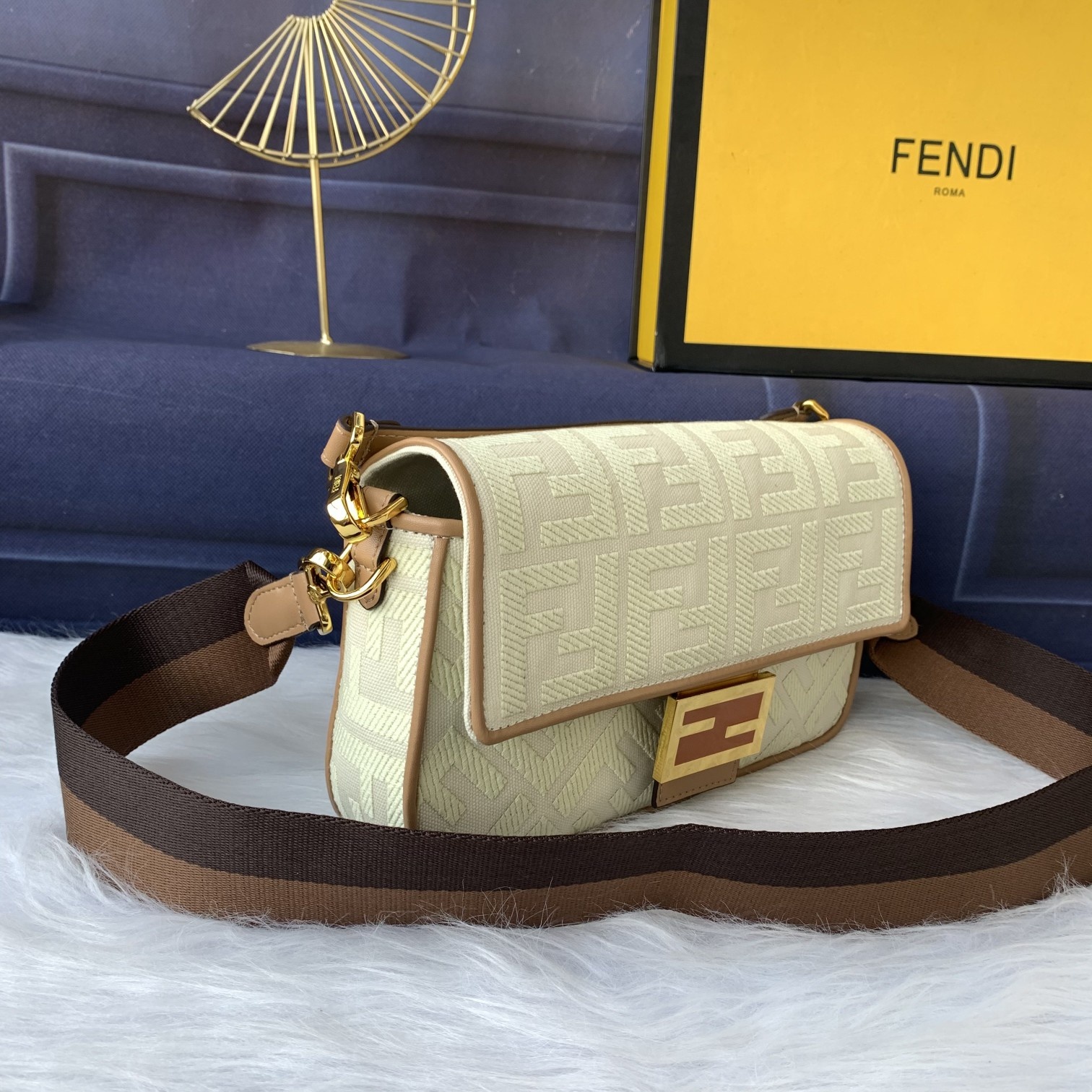 F*endi Top Bag 26*14*4cm